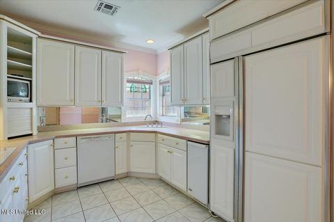 507 Spring Lake Dr, Pearl, MS 39208 photo 12
