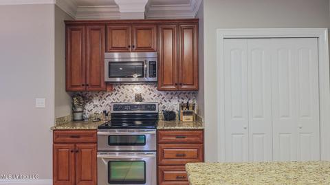 813 Eagle Eyrie Dr, Biloxi, MS 39532 photo 11