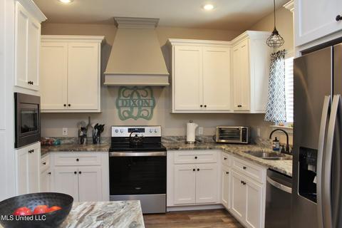 141 Pineview Dr, Lucedale, MS 39452 photo 9