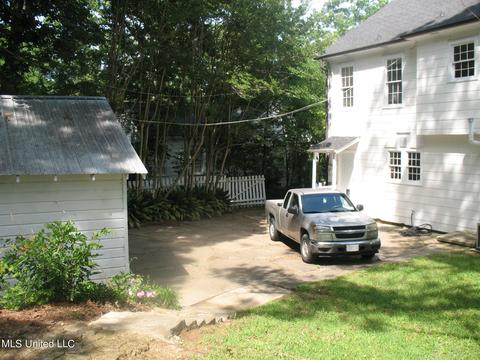 4075 Pine Hill Dr, Jackson, MS 39206 photo 10
