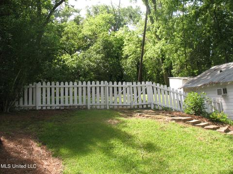 4075 Pine Hill Dr, Jackson, MS 39206 photo 6
