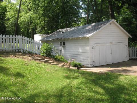 4075 Pine Hill Dr, Jackson, MS 39206 photo 5