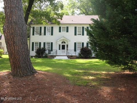 4075 Pine Hill Dr, Jackson, MS 39206 photo 2