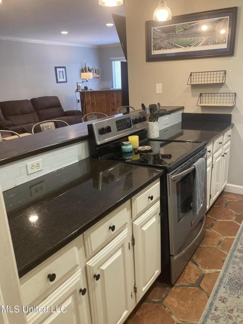 38 Eastbrooke St, Jackson, MS 39216 photo 7