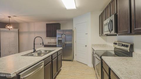 519 E Marigold Dr, Long Beach, MS 39560 photo 14