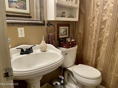 348 Williams Rd, Florence, MS 39073 photo 12