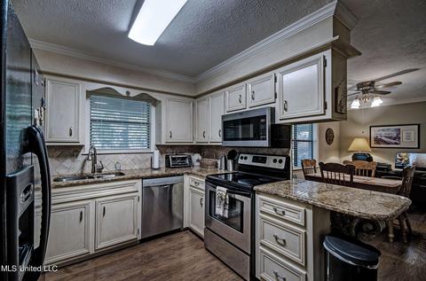 146 Richmond Dr, Brandon, MS 39042 photo 11