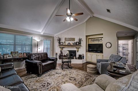 146 Richmond Dr, Brandon, MS 39042 photo 8