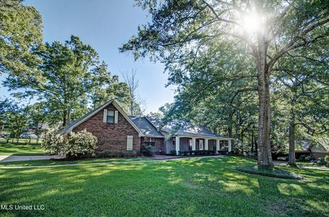 146 Richmond Dr, Brandon, MS 39042 photo 3