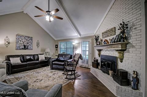 146 Richmond Dr, Brandon, MS 39042 photo 9