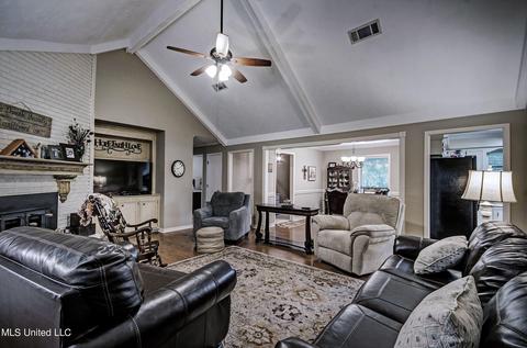 146 Richmond Dr, Brandon, MS 39042 photo 10