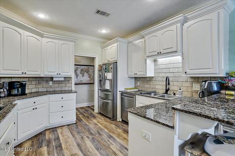 305 Turtle Holw, Brandon, MS 39047 photo 11