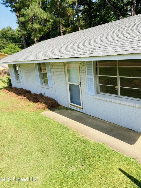 100 Lincoln St, Flora, MS 39071 photo 2