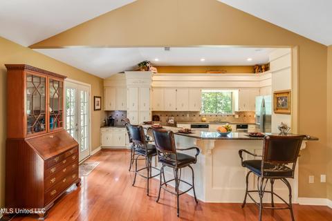 5485 Red Fox Rd, Jackson, MS 39211 photo 9
