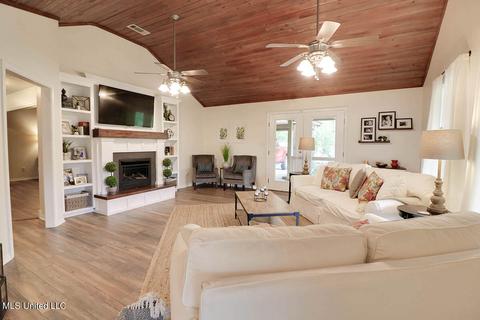 249 Beesley Rd, Lucedale, MS 39452 photo 5