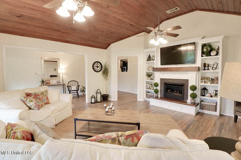 249 Beesley Rd, Lucedale, MS 39452 photo 4