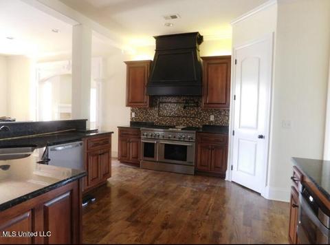 4220 N Robinson Loop, Olive Branch, MS 38654 photo 7