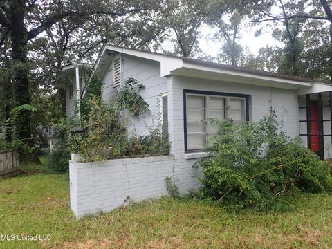 4551 Manila Dr, Jackson, MS 39206 photo 2