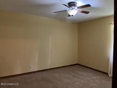 895 Lorraine St, Wiggins, MS 39577 photo 9