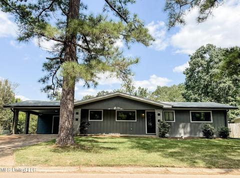 1444 Sheffield Dr, Jackson, MS 39211 photo 1