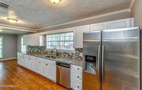 22 Pine Crest Pl, Brandon, MS 39042 photo 12