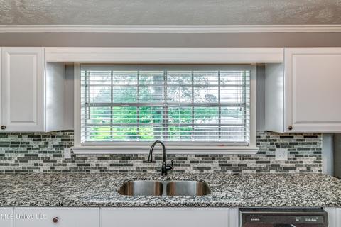 22 Pine Crest Pl, Brandon, MS 39042 photo 10