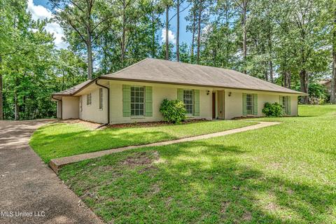 22 Pine Crest Pl, Brandon, MS 39042 photo 1