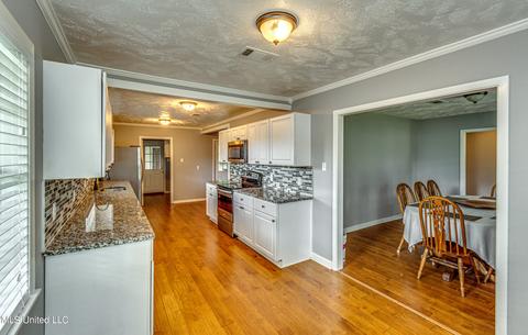 22 Pine Crest Pl, Brandon, MS 39042 photo 7