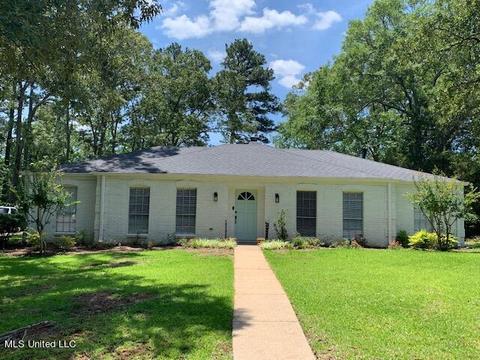 44 Crossgates Dr, Brandon, MS 39042 photo 1