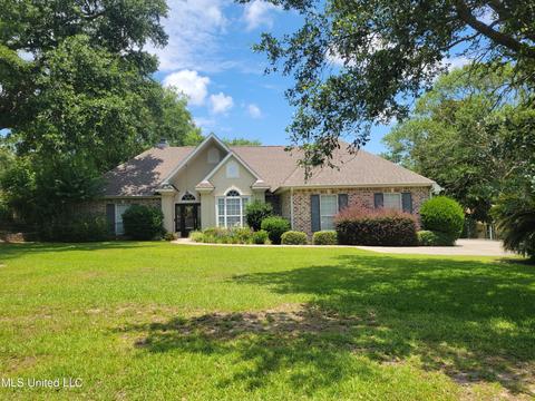 5573 E Diamondhead Dr, Diamondhead, MS 39525 photo 2