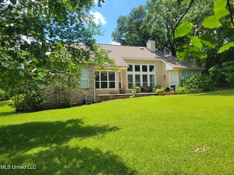 5573 E Diamondhead Dr, Diamondhead, MS 39525 photo 4