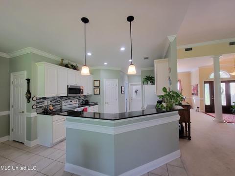 5573 E Diamondhead Dr, Diamondhead, MS 39525 photo 16