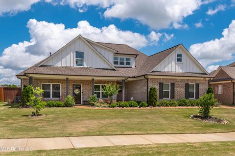 648 Breckenridge Dr, Nesbit, MS 38651 photo 3