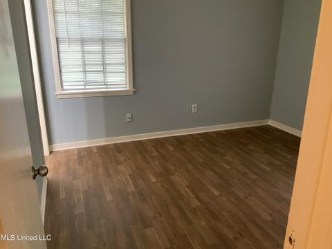 1747 Dorgan St, Jackson, MS 39204 photo 12