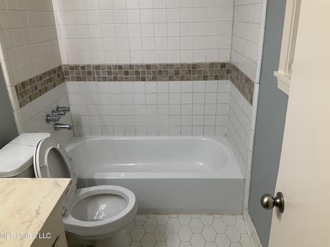 1747 Dorgan St, Jackson, MS 39204 photo 8