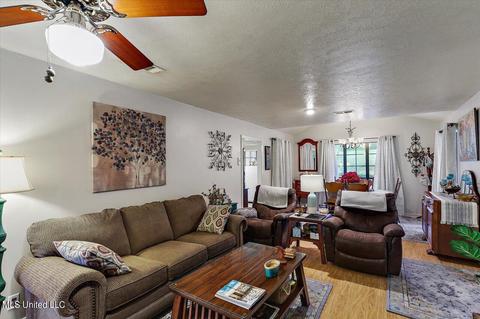 5231 Old Byram Rd, Byram, MS 39272 photo 7