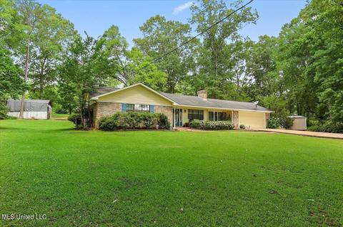 5231 Old Byram Rd, Byram, MS 39272 photo 2