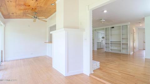 282 Highpoint Dr, Diamondhead, MS 39525 photo 5