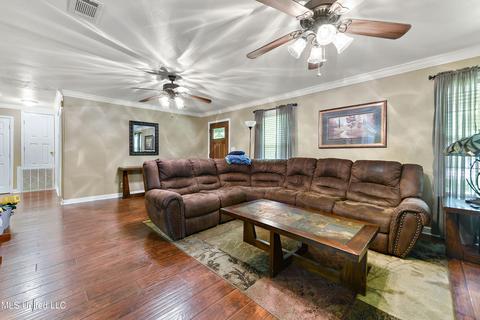 109 Maple Dr, Perkinston, MS 39573 photo 6