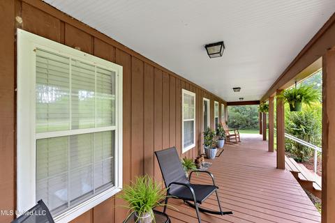 109 Maple Dr, Perkinston, MS 39573 photo 3
