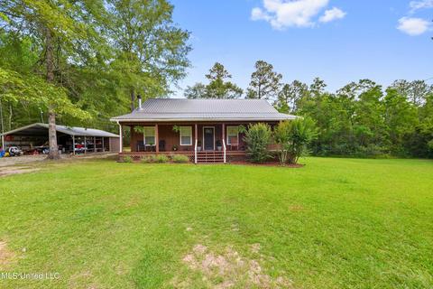 109 Maple Dr, Perkinston, MS 39573 photo 1