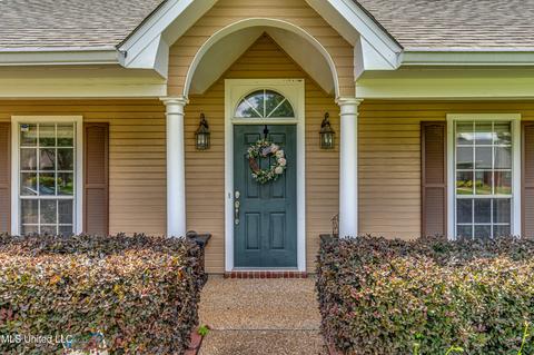 203 Hemlock Dr, Flowood, MS 39232 photo 2
