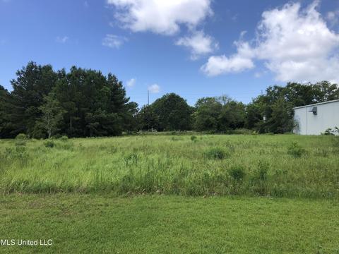 4304 Hospitalamonette, Pascagoula, MS 39567