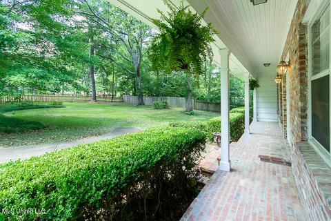 1806 E Northside Dr, Jackson, MS 39211 photo 4