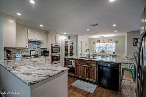1164 Martingale Rd, Jackson, MS 39206 photo 8