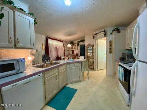 2286 Brushy Creek Rd, Lucedale, MS 39452 photo 8