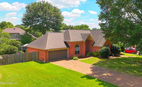 6734 Oak Forest Dr, Olive Branch, MS 38654 photo 1