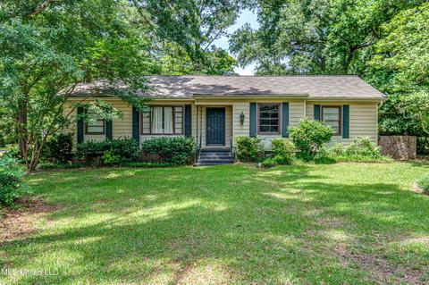 704 Meadowbrook Rd, Jackson, MS 39206 photo 1