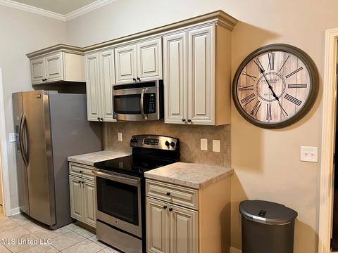 608 Lexington Dr, Florence, MS 39073 photo 9