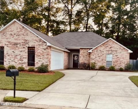 608 Lexington Dr, Florence, MS 39073 photo 1